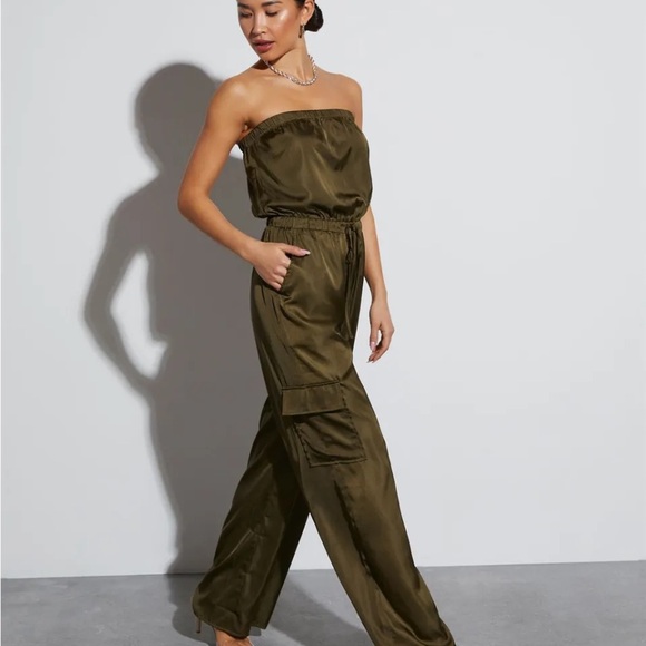 Vici Parisa Strapless Satin Tie Waist Jumpsuit Size Small - Picture 2 of 8